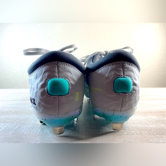 Nike cleats - Picture 3 of 4